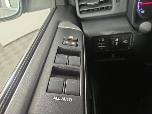Used 2020 Toyota 4Runner Limited image 30