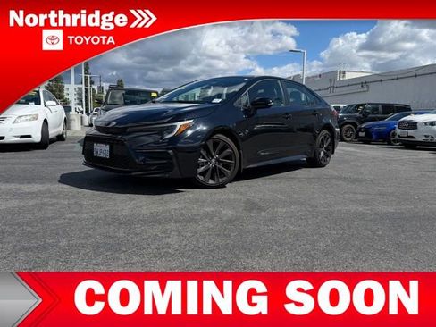 Used 2026 Toyota Corolla SE w/ SE Package image 2