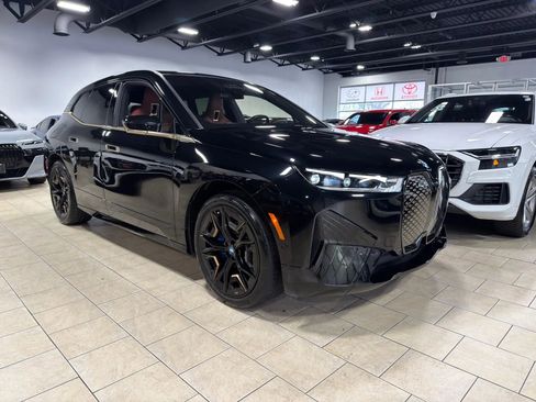 Used 2023 BMW iX M60 w/ Executive Package image 9