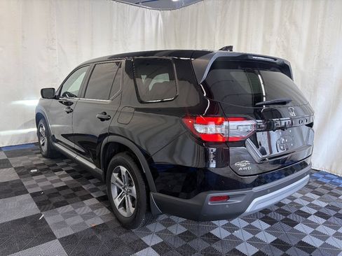 Used 2025 Honda Pilot EX-L image 5