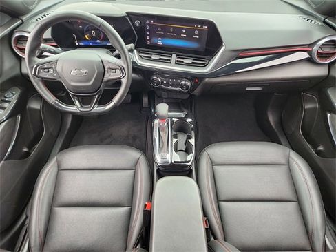 Certified 2024 Chevrolet Trax RS w/ Sunroof Package image 25