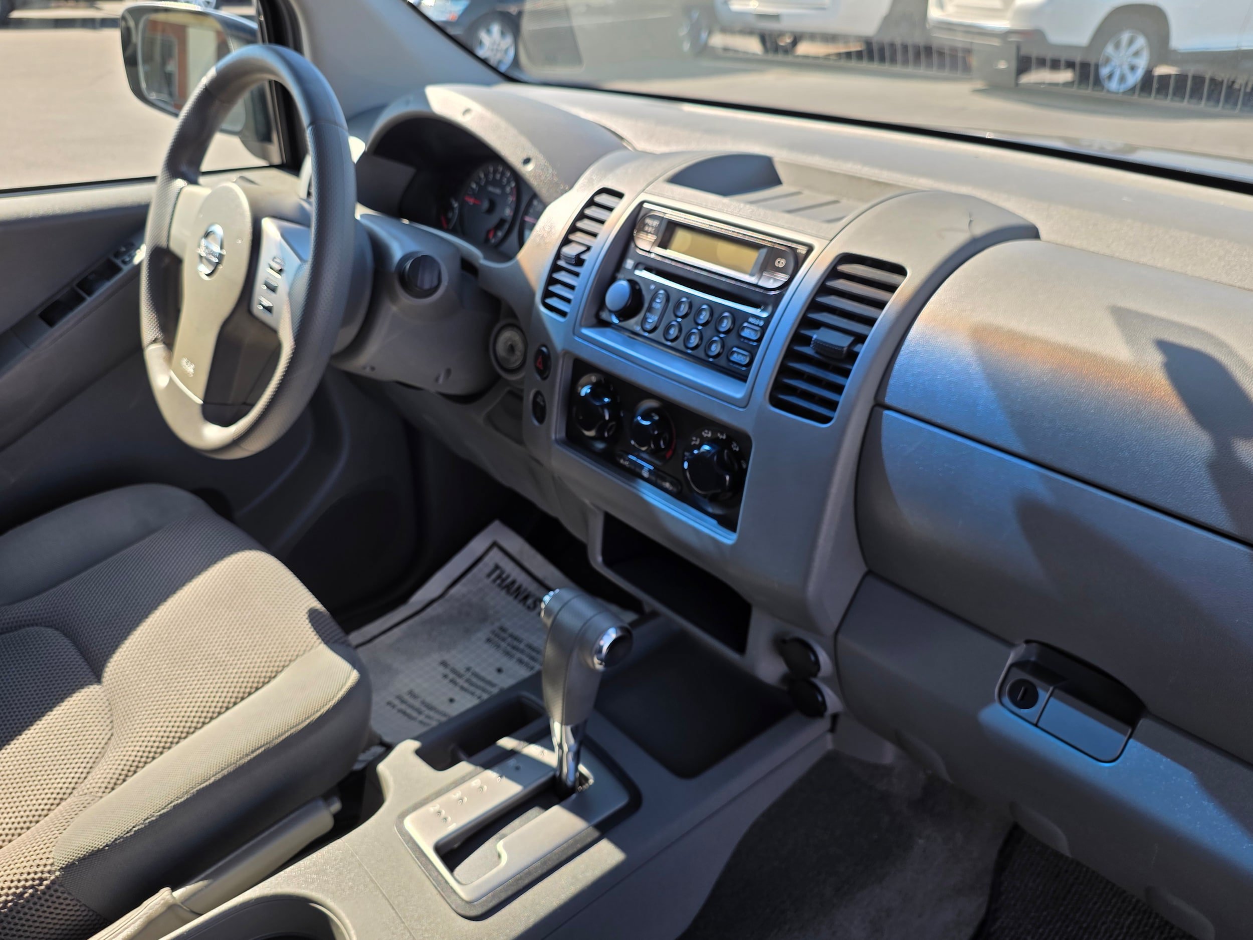 Used 2007 Nissan Frontier SE w/ SE Value Truck Pkg RWD image 25