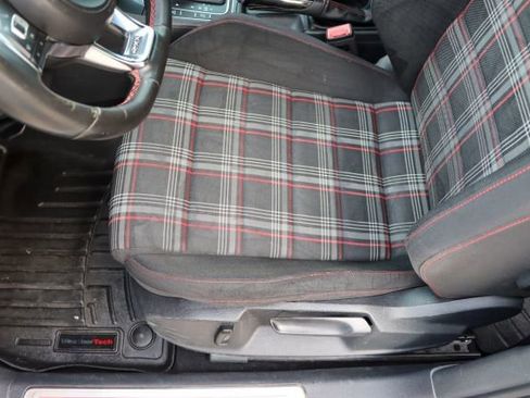 Used 2016 Volkswagen GTI S image 15
