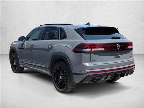 Used 2025 Volkswagen Atlas Cross Sport SEL R-Line AWD/4WD image 7