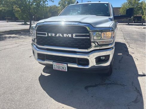 Used 2022 RAM 2500 Big Horn w/ Level A Equipment Group AWD/4WD image 2