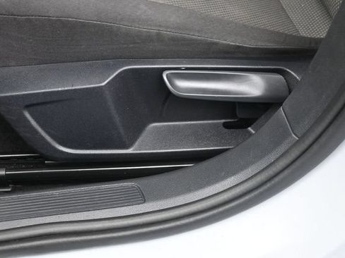 Used 2019 Volkswagen Jetta S w/ Driver Assistance Package FWD image 14
