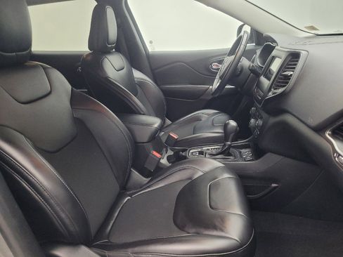 Used 2020 Jeep Cherokee Latitude Plus w/ Cold Weather Group image 21