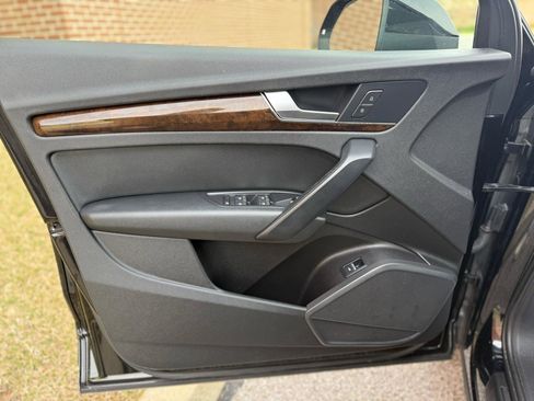 Used 2018 Audi Q5 2.0T Premium image 43