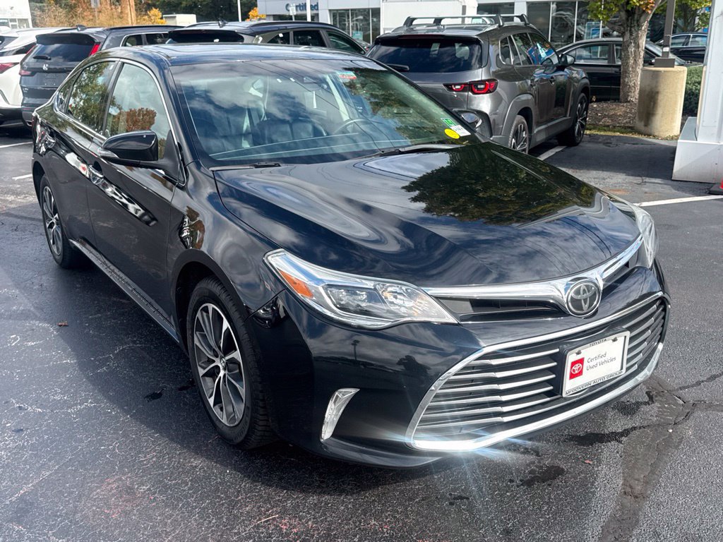 Used 2018 Toyota Avalon XLE Premium w/ Carpet Mat Package FWD image 11