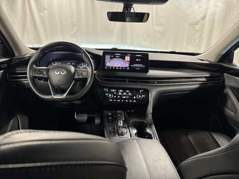 Certified 2025 INFINITI QX60 Pure AWD/4WD image 4