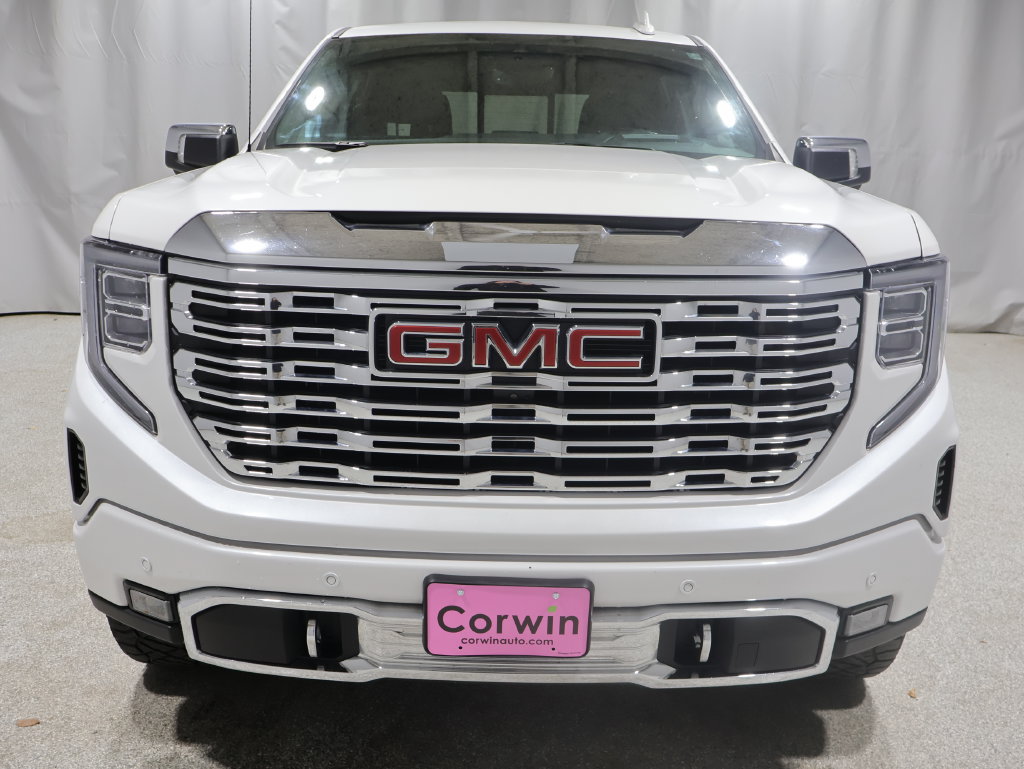 Used 2023 GMC Sierra 1500 Denali w/ Denali Reserve Package AWD/4WD image 9