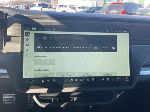 Used 2023 Rivian R1T Adventure image 21