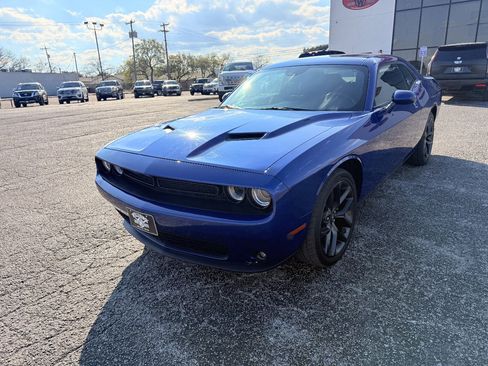 Used 2022 Dodge Challenger SXT w/ Blacktop Package image 3