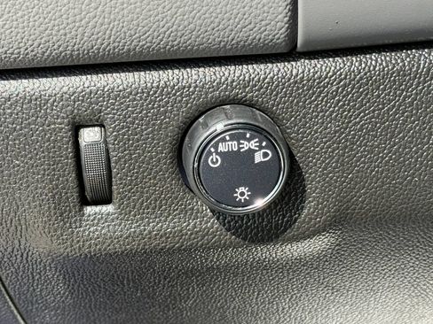 Used 2017 Chevrolet Colorado W/T image 14