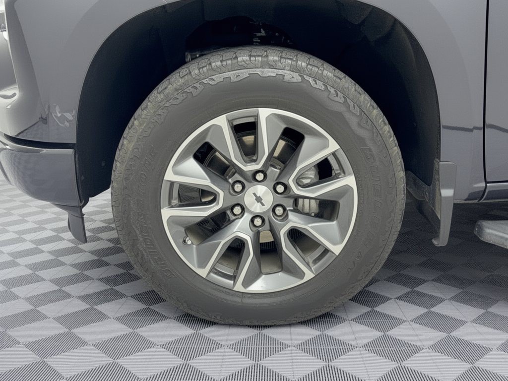 Used 2024 Chevrolet Silverado 1500 RST w/ RST All Star Premium Package AWD/4WD image 11