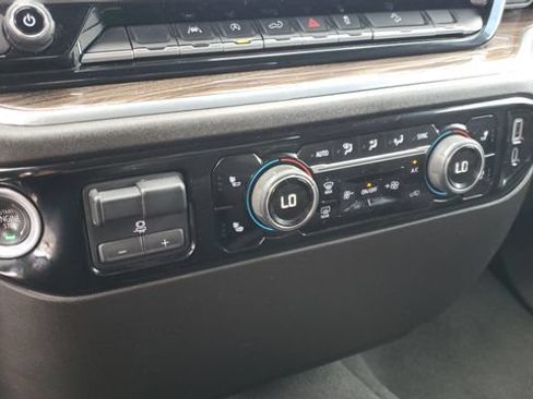 Used 2023 Chevrolet Silverado 1500 RST AWD/4WD image 14