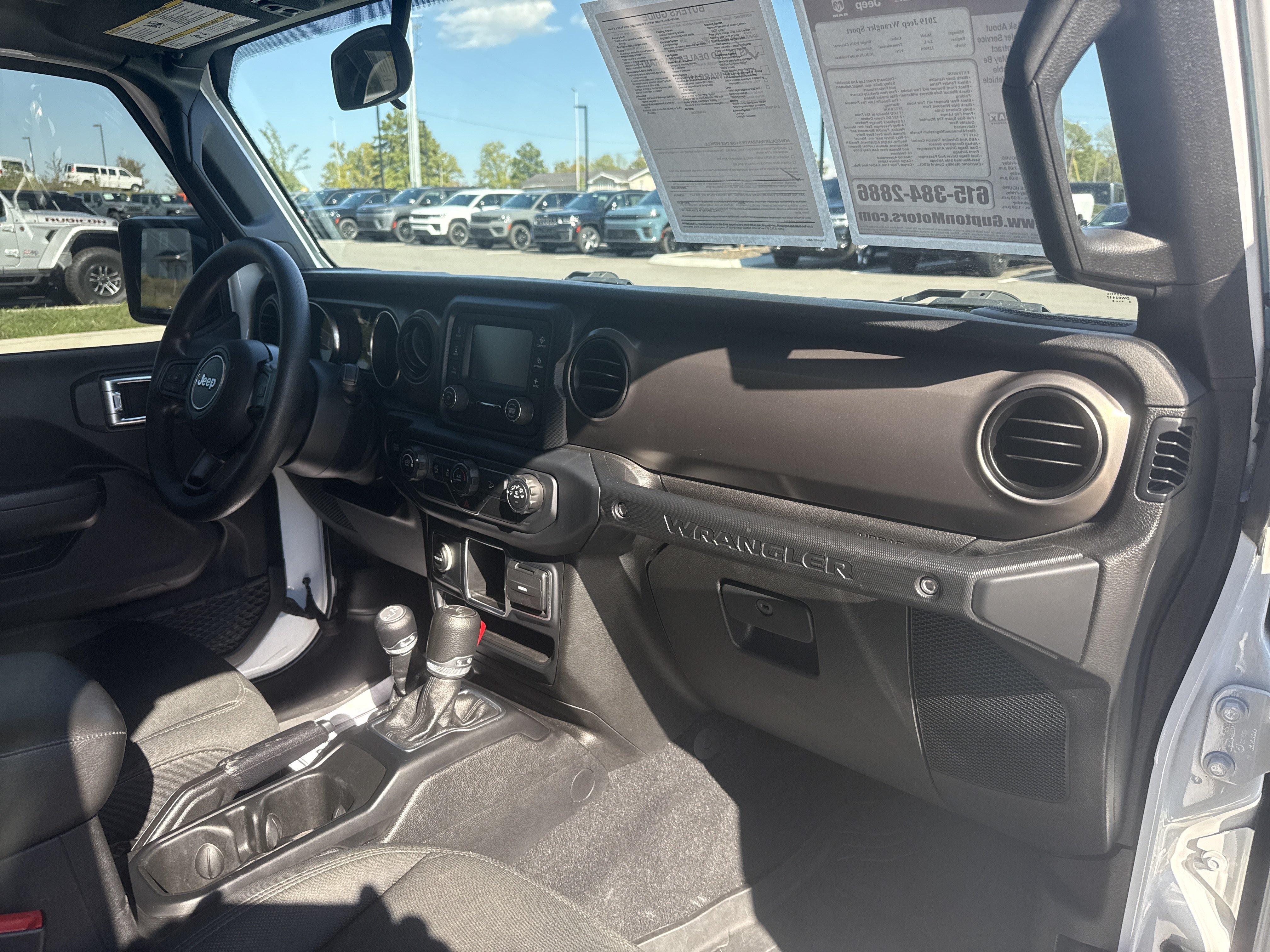 Used 2019 Jeep Wrangler Sport AWD/4WD image 12