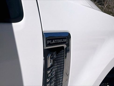 Used 2022 Ford F350 Platinum AWD/4WD image 25