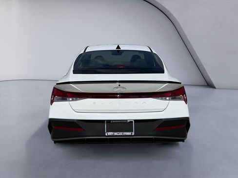 New 2026 Hyundai Elantra SEL Sport FWD image 4