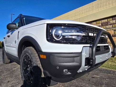 New 2025 Ford Bronco Sport Outer Banks w/ Sasquatch Outer Banks Package AWD/4WD image 37