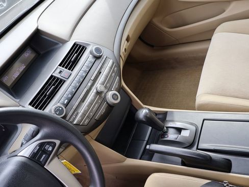 Used 2010 Honda Accord LX-P image 18