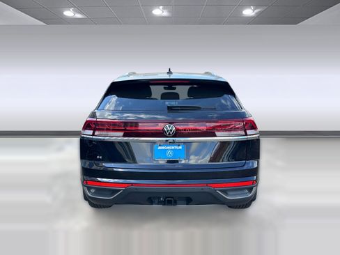 New 2026 Volkswagen Atlas Cross Sport SE image 8