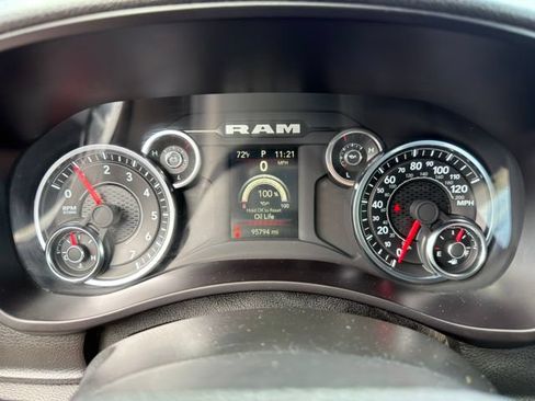 Used 2024 RAM 2500 Tradesman w/ Chrome Appearance Group AWD/4WD image 18