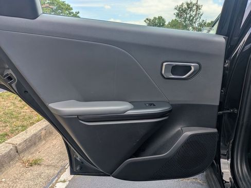 Used 2025 Kia K4 FWD image 26
