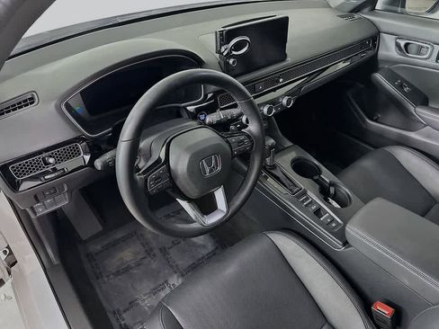 Used 2022 Honda Civic Sport Touring image 2
