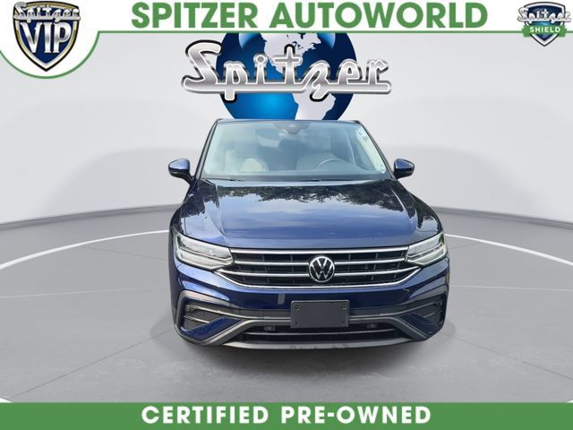 Used 2023 Volkswagen Tiguan SE FWD image 3