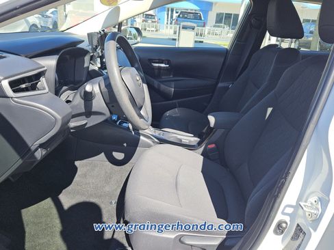 Used 2021 Toyota Corolla LE FWD image 10