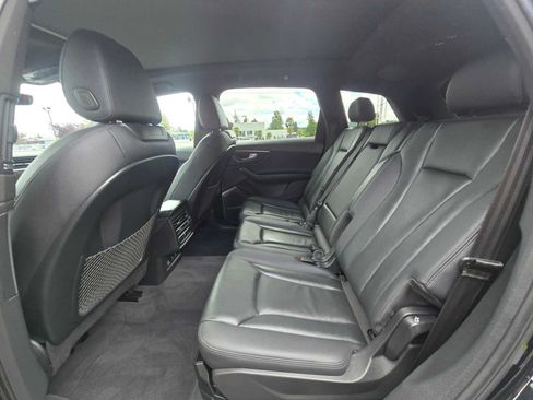 Used 2023 Audi Q7 2.0T Premium Plus w/ Premium Plus Package AWD/4WD image 16