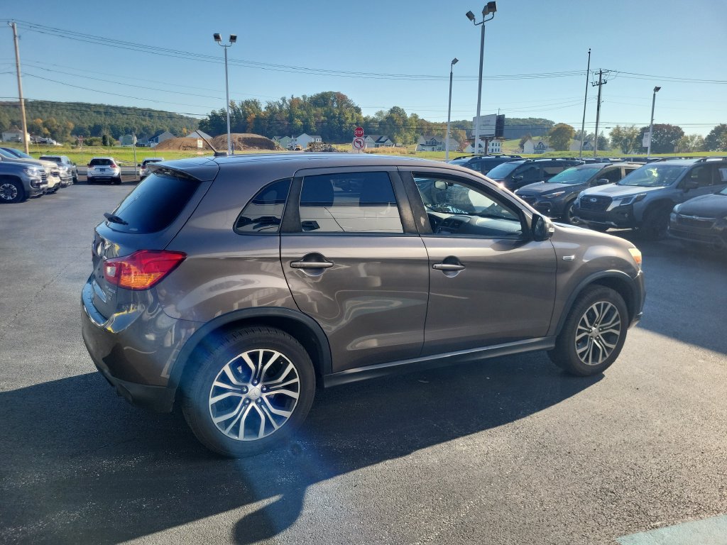 Used 2016 Mitsubishi Outlander Sport ES AWD/4WD image 5