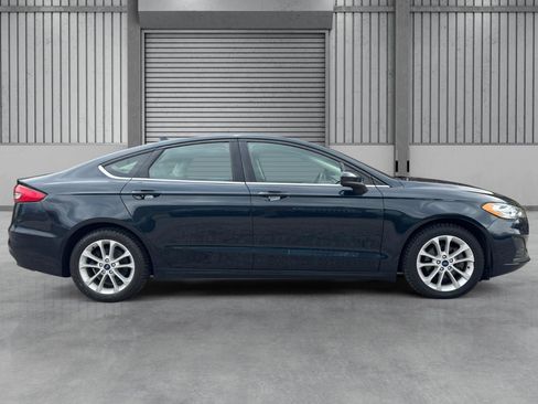 Used 2020 Ford Fusion SE FWD image 33