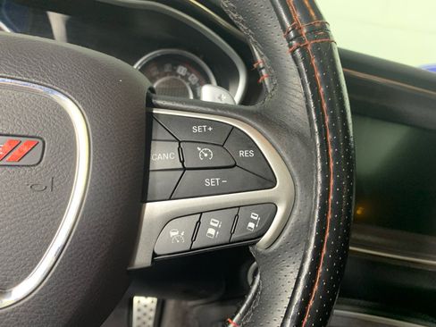 Used 2016 Dodge Challenger R/T Scat Pack w/ Leather Interior Group image 18