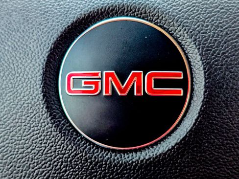 Used 2025 GMC Savana 2500 w/ Driver Convenience Package image 13