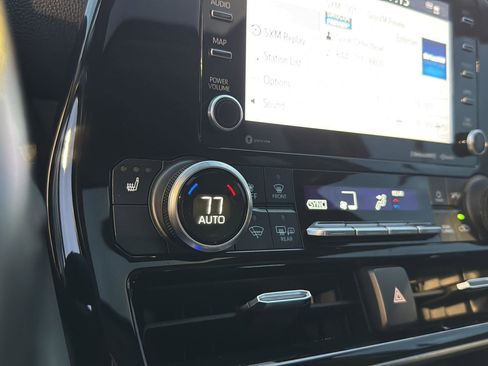 Certified 2022 Toyota Highlander XLE image 23