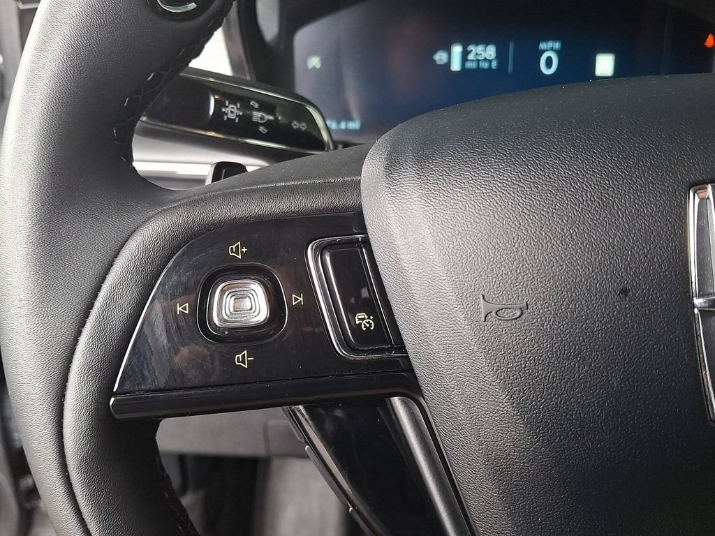 Certified 2024 Lincoln Corsair AWD image 21