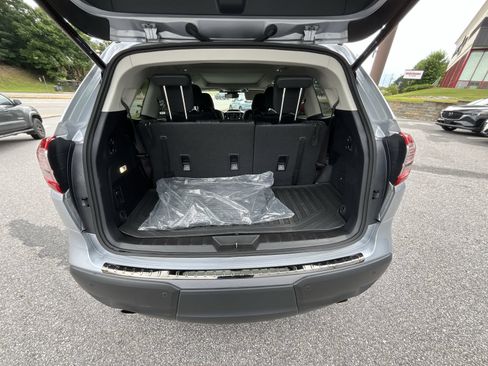 Certified 2025 Subaru Ascent Bronze Edition w/ Onyx Package AWD/4WD image 28