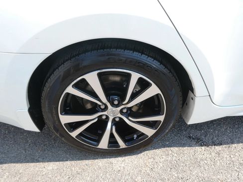 Used 2018 Nissan Maxima 3.5 SL FWD image 34