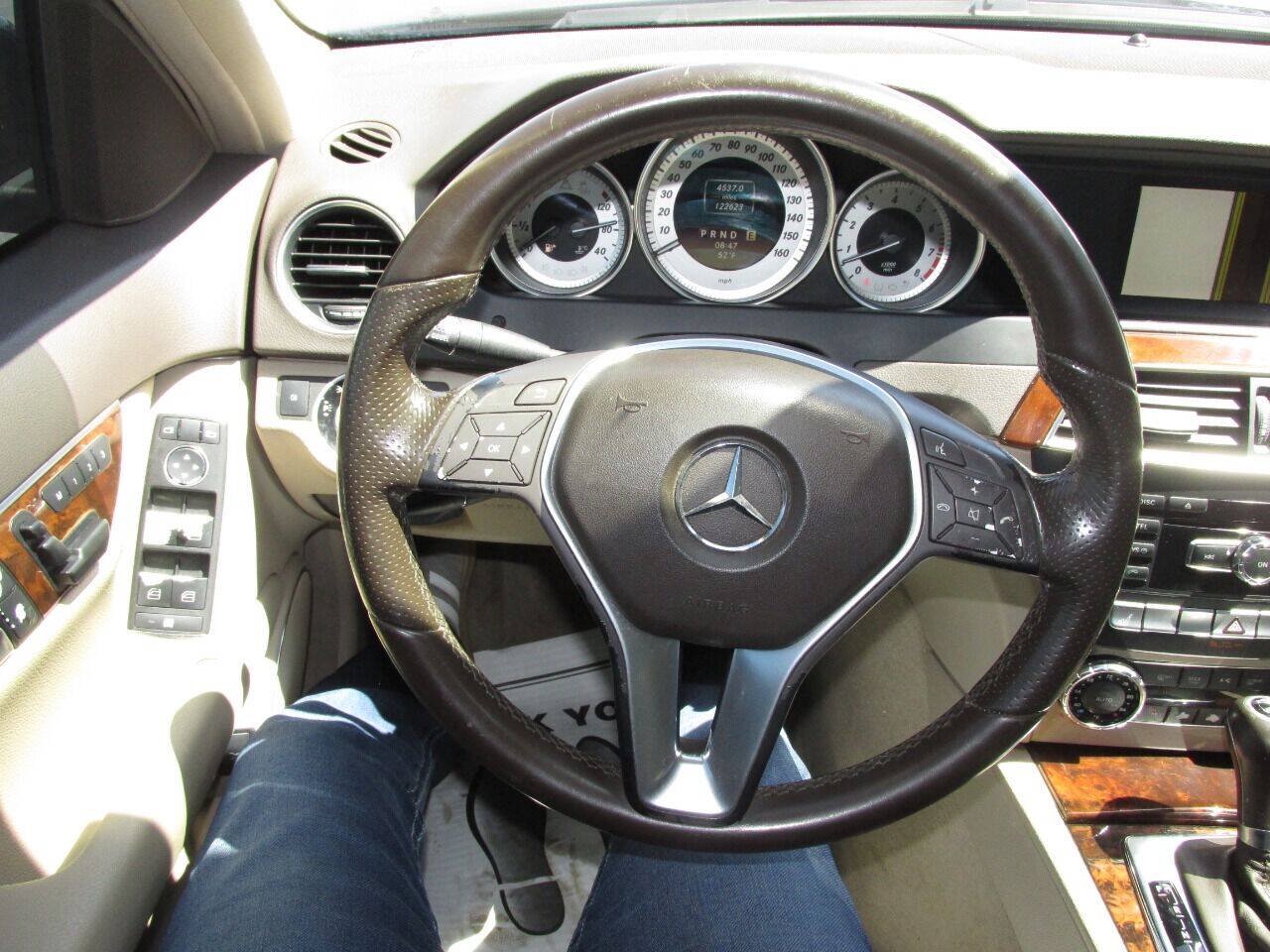 Used 2012 Mercedes-Benz C 300 4MATIC Sedan image 50