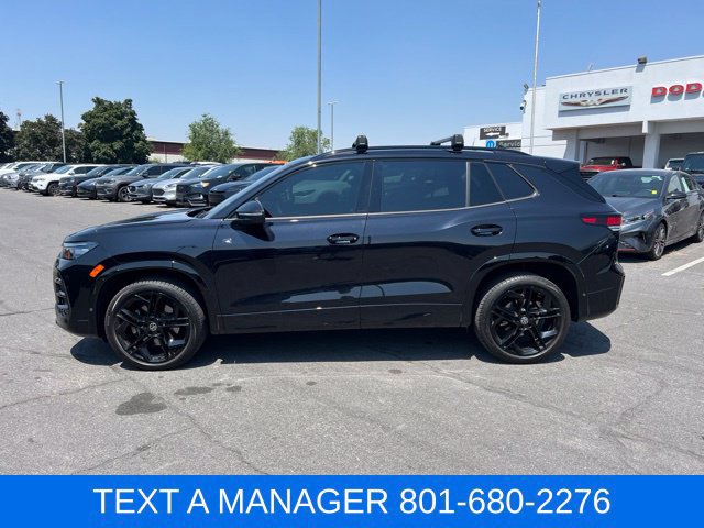 Used 2025 Volkswagen Tiguan SE R-Line AWD/4WD image 2