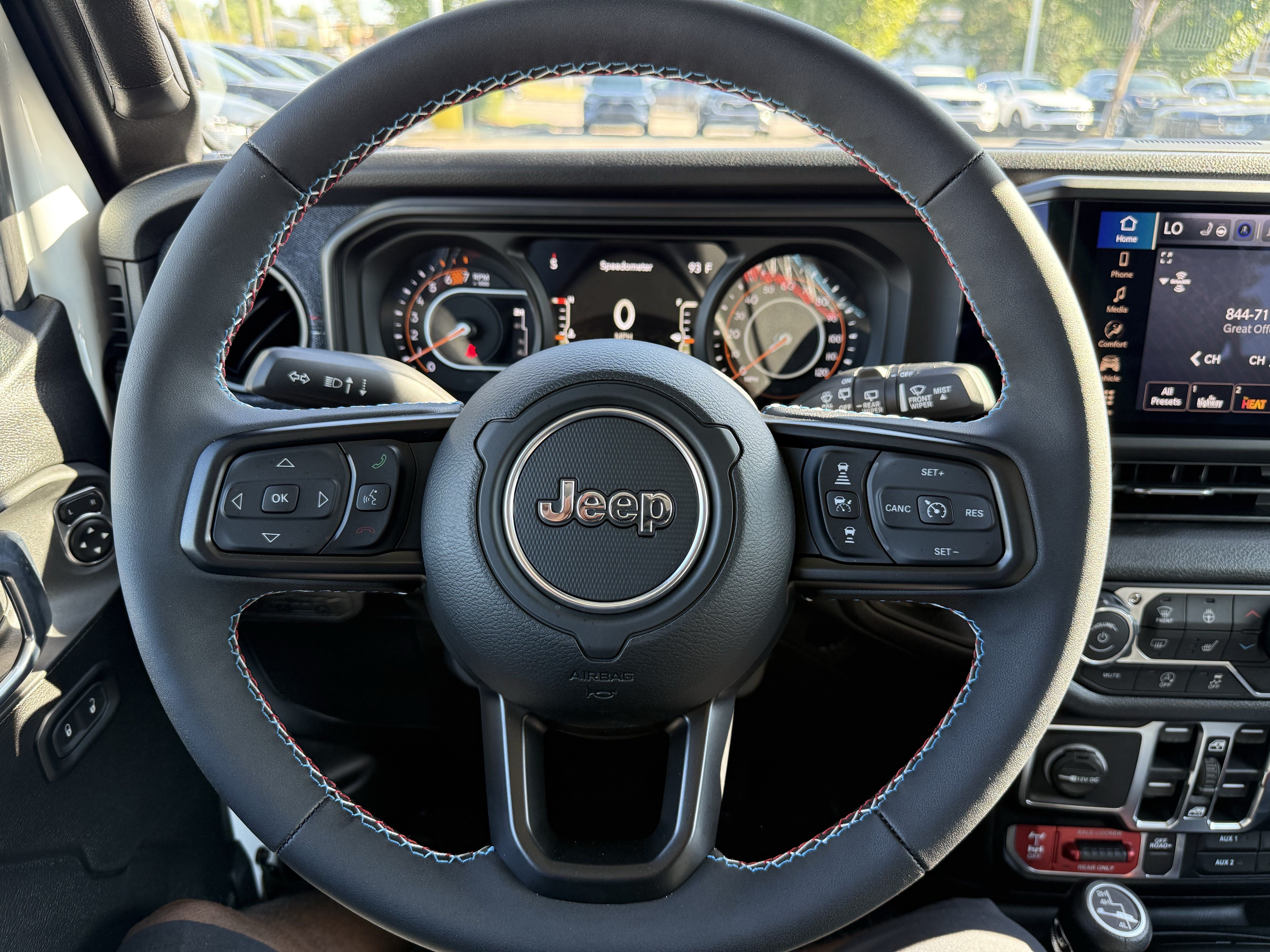 Used 2026 Jeep Wrangler Unlimited Sport w/ Dual Top Group AWD/4WD image 17