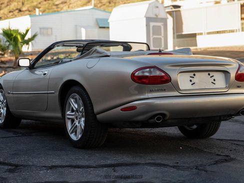 Used 2000 Jaguar XK8 Convertible RWD image 6