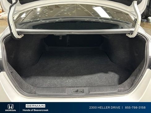 Used 2020 Nissan Sentra SR w/ Electronics Package FWD image 29