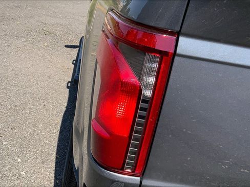 New 2026 Ford F150 XLT w/ Equipment Group 302A MID image 14