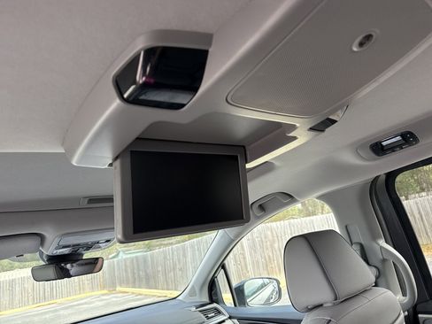 Used 2024 Honda Odyssey Elite image 13