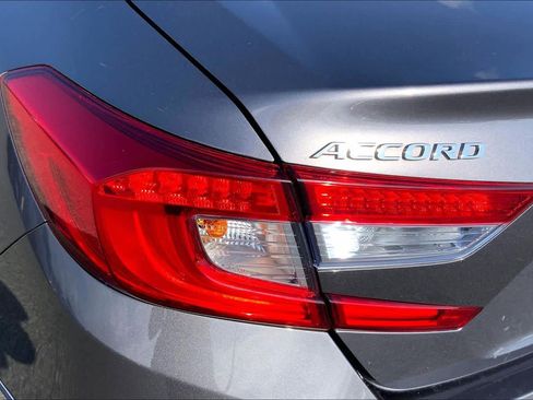 Used 2019 Honda Accord Touring image 29