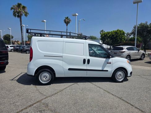 Used 2022 RAM ProMaster City Tradesman FWD image 4