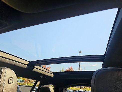 Used 2020 Mercedes-Benz GLS 450 4MATIC image 32